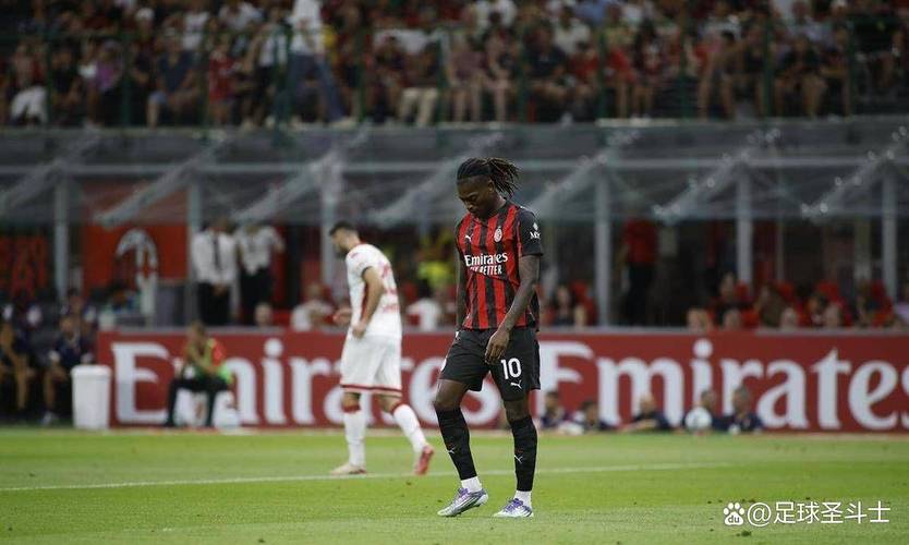 记者:莱奥对阵那不勒斯预计不会首发,可能下半场替补出场