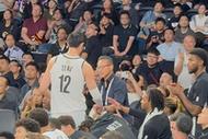 媒体人：小曾被裁不意外 这次有些仓促当机会出现谁不想去拼一把