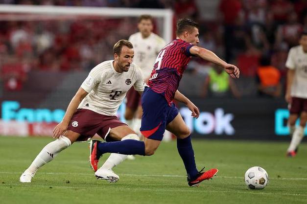 记者:DV9目前不在拜仁明夏引援考虑范围,艾贝尔等人未跟进此事