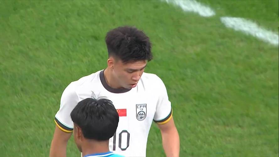 邵佳一：留洋未必越早越好也要看机会，希望王钰栋等人都顺利留洋