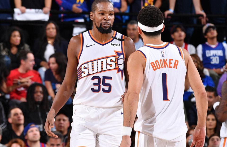 KD：我在太阳最好的阵容是我打中锋带4个矮子 高端局根本没得打