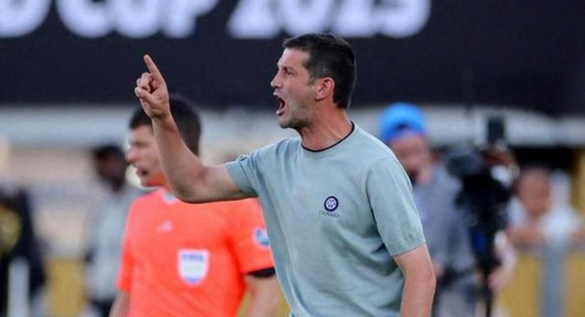 齐沃:下半场我们体能下降被对手压制,劳塔罗感冒了依然全力以赴