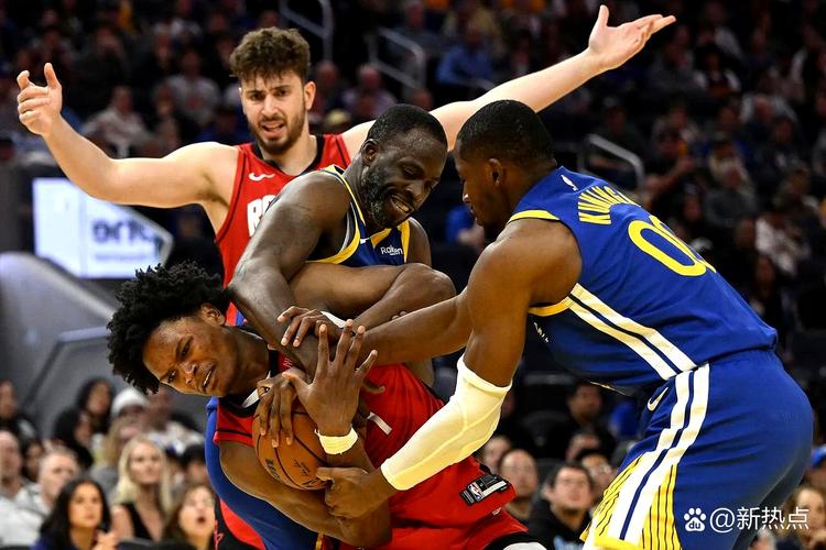 科尔：穆迪因小腿伤势缺席揭幕战 巴特勒与库明加出战成疑