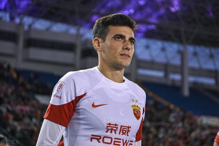 穆斯卡特留队海港!官方:36岁丹尼-罗尔执教流浪者,签约两年半