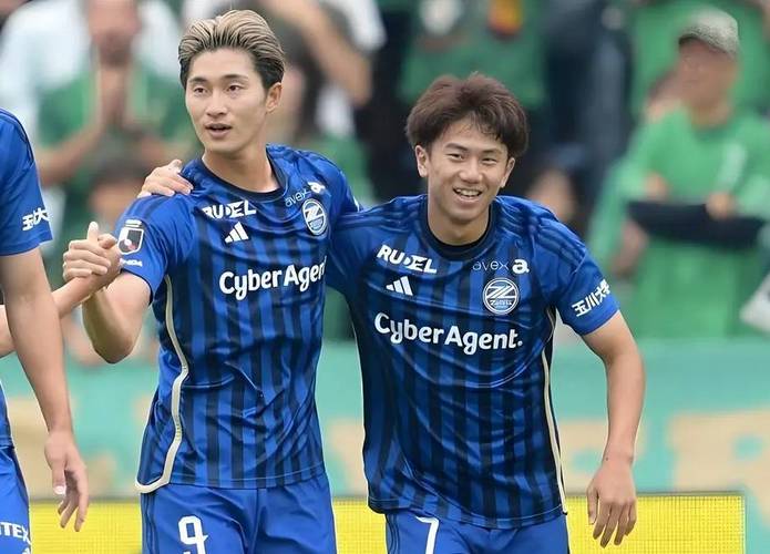 町田泽维亚主帅:客战海港争取拿到3分,决心以强大心态迎接比赛