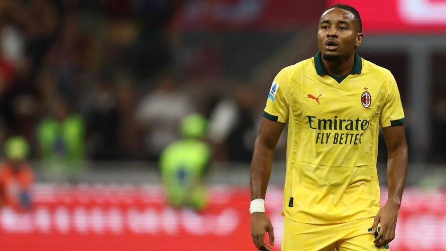 米兰今日训练情况:恩昆库和奇克单独训练,埃斯图皮尼安接受治疗