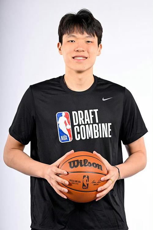 媒体人:杨瀚森新赛季被下放不会是常态 但他得适应奔波的情况