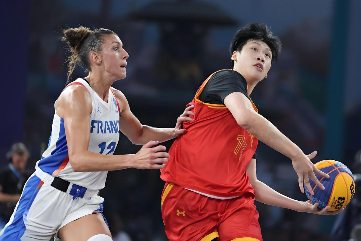 深篮体育:女篮锦标赛吸引现场观赛3万+人次 相关产业营收1000万+