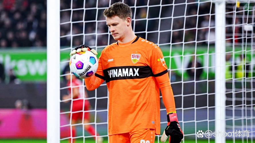 图片报:若诺伊尔和拜仁续约,德甲豪门将不得不出售努贝尔