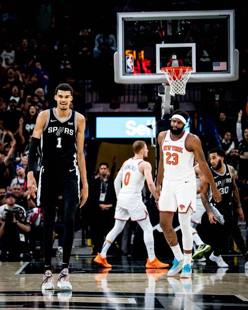 揭幕战对阵马刺!队记:加福德降为小概率出战 埃克萨姆缺阵