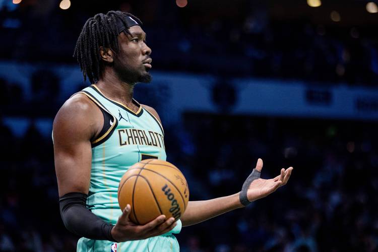 马威:我们清楚杰伦-格林的能力 无论何时回归他都能帮助球队