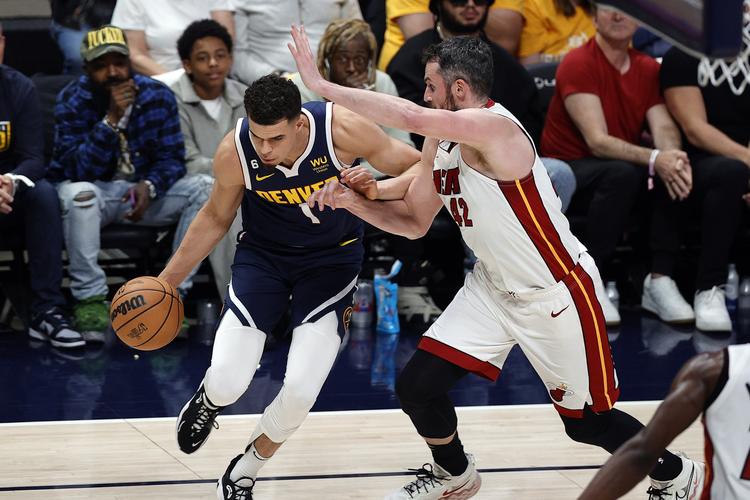 小波特:23年夺冠波普&布鲁斯-布朗等人很关键 争冠就得有这种人