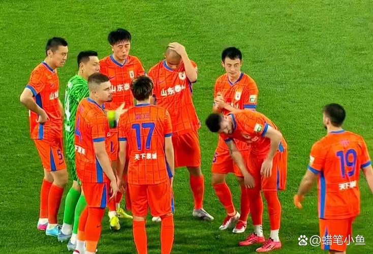 沪媒:中超球队很难拿出两套不错阵容来应对双线,必然会有所取舍