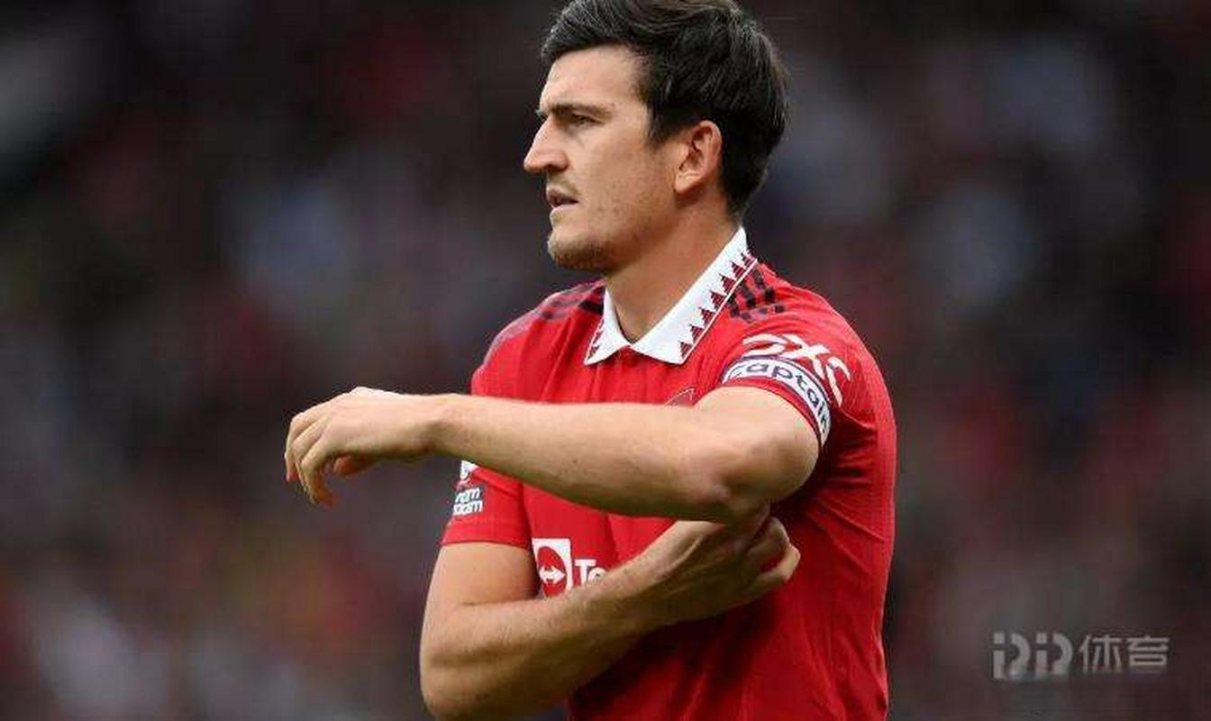 他值得!罗马诺罕见撰长文为马奎尔发声:任世人指谪,别放弃梦想