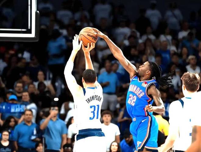 不对来打我脸!Skip:新赛季雷霆抢七淘汰独行侠 4-1击败骑士夺冠