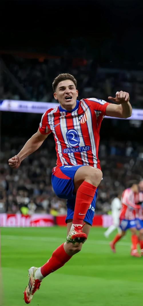 梅开二度，阿森纳官方：约克雷斯当选4-0马竞队内最佳球员