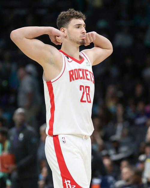 皮尔斯:申京让我想起凯文-乐福 他不能是你们队内最好的球员