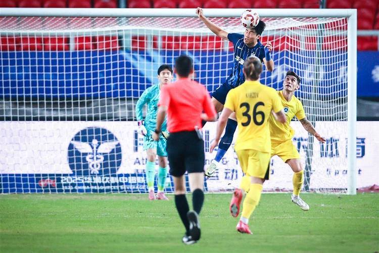 武汉三镇提前确定保级,明日若客负海牛将送亚泰提前降级