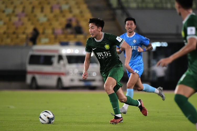 国安破门无效!曹永竞进攻过程中手球,主裁观看回放后吹掉进球