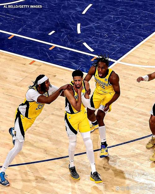 不敌残阵步行者!媒体人:这些年碰到弱的阵容勇士就是太浪