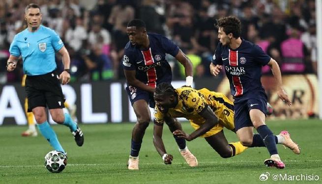 欧冠利物浦vs皇马裁判:罗马尼亚裁判伊斯特万-科瓦奇执法