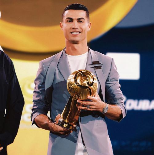 能想象到自己退役吗?C罗:可以,到时候我很有可能会哭