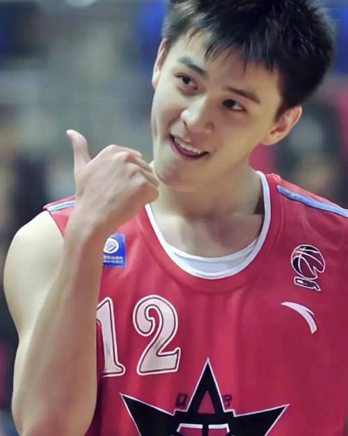 杨鸣：希望更多的球员像原帅和付豪一样稳定 让整体实力更强大