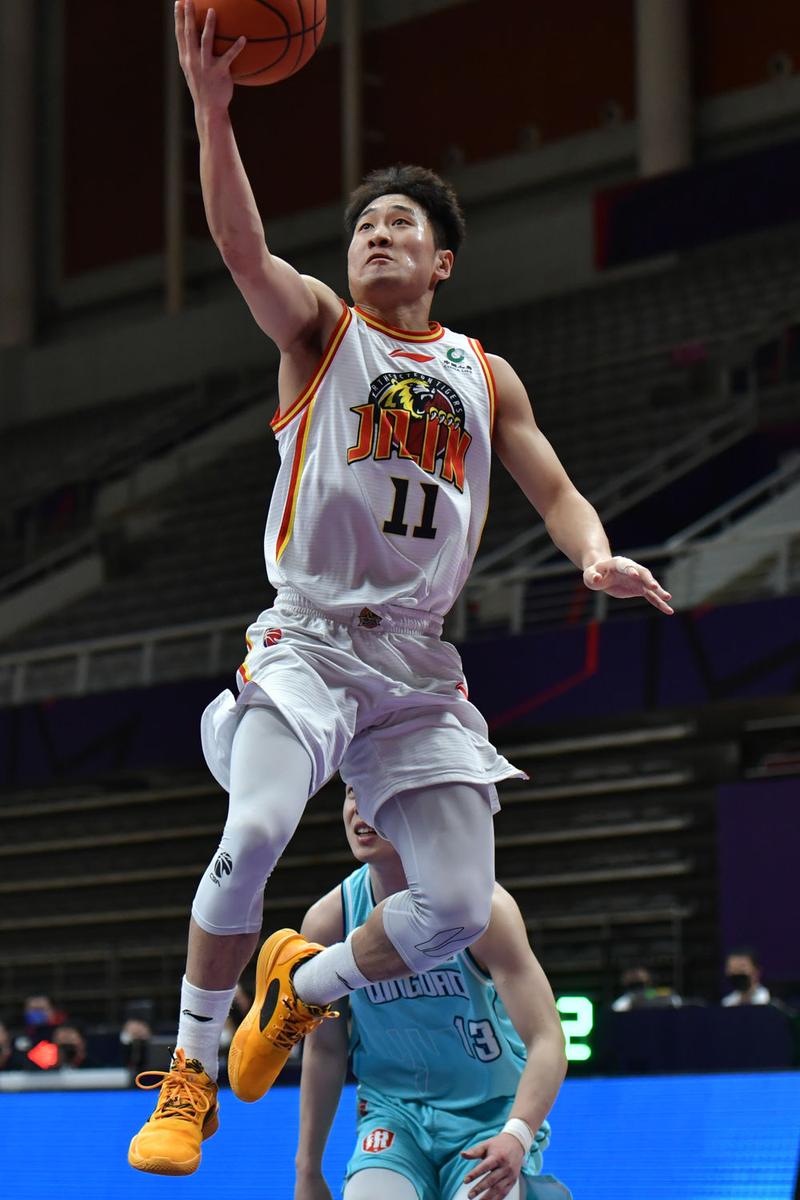 全运会小组赛-姜伟泽41分4板 吉林全运男篮轻取中国澳门全运男篮