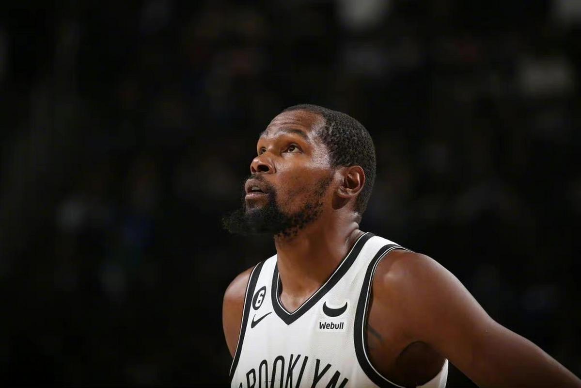 效率低！波蒂斯14投仅4中拿到9分4板 三分3中0