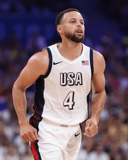 媒体人：不是李贤重有库里的实力 是面对我们的防守 他变身库里