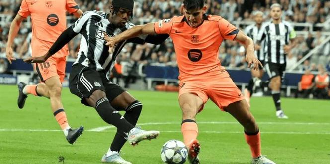 弗里克：拉菲尼亚重要性不言而喻 杰拉德-马丁能胜任中卫