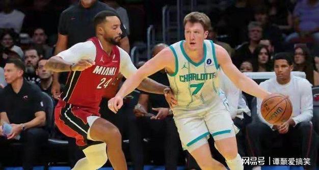 详细阅读:前赴后继!克尼佩尔上篮不中&迪亚巴特补篮不中 塞克斯顿再补2+1 前赴后继!克尼佩尔上篮不中&迪亚巴特补篮不中 塞克斯顿再补2+1